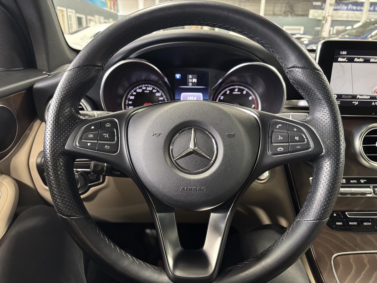 2019 Mercedes-Benz GLC GLC300|4MATIC|NAV|CREAMSEATS|AMGALLOYS|WOODTRIMS|+ Photo