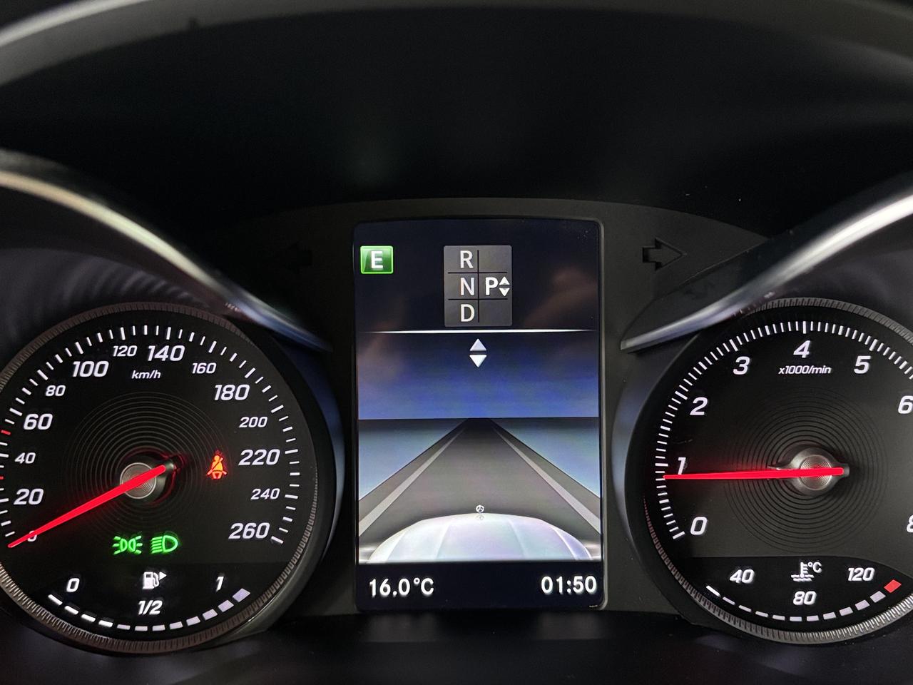 2019 Mercedes-Benz GLC GLC300|4MATIC|NAV|CREAMSEATS|AMGALLOYS|WOODTRIMS|+ Photo