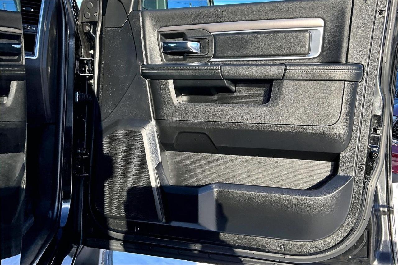 2024 RAM 1500 Classic Warlock Crew V6 | Heated Buckets | Liner |4X4 Photo