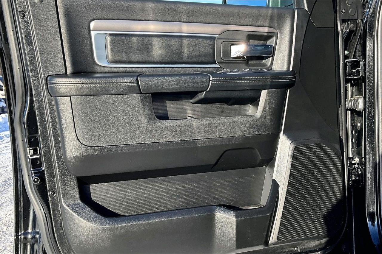 2024 RAM 1500 Classic Warlock Crew V6 | Heated Buckets | Liner |4X4 Photo