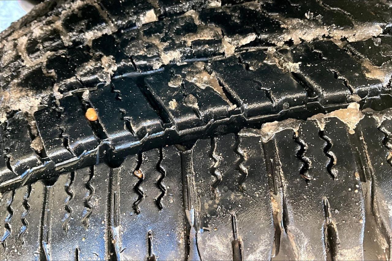 2024 RAM 1500 Classic Warlock Crew V6 | Heated Buckets | Liner |4X4 Photo