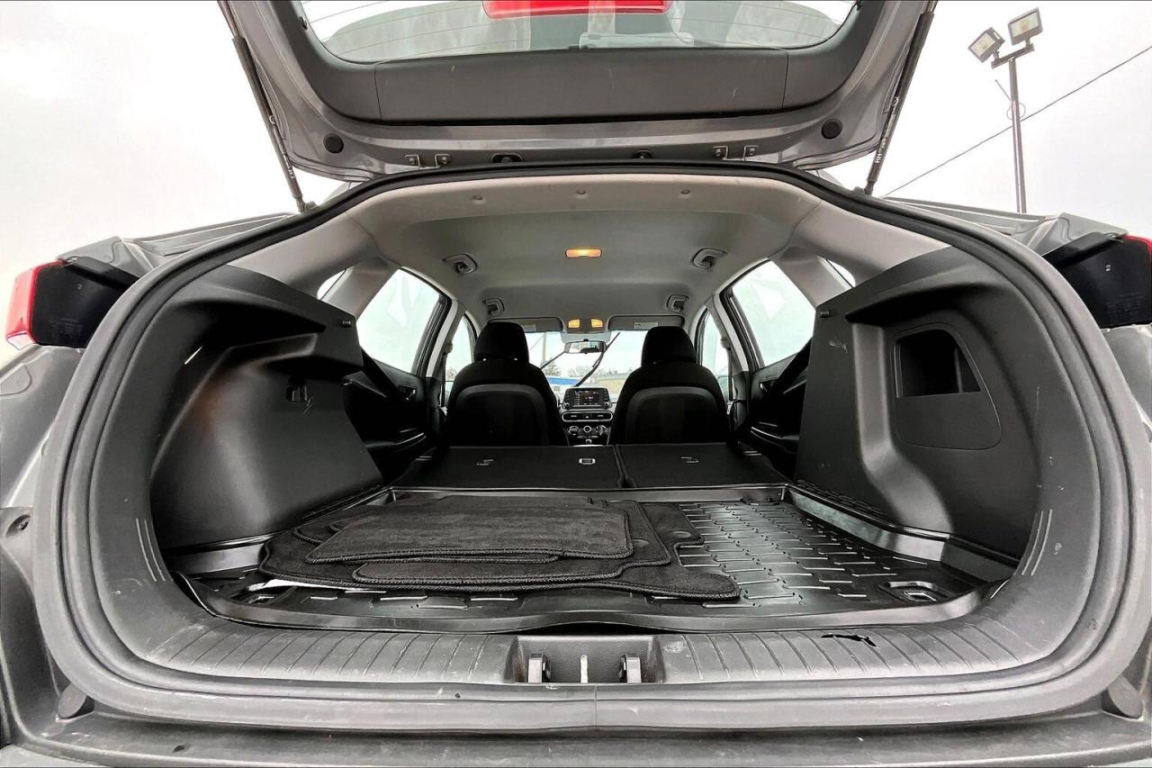 2021 Hyundai KONA SEL Preferred | Heated Seats | Blind Spot | FWD Photo