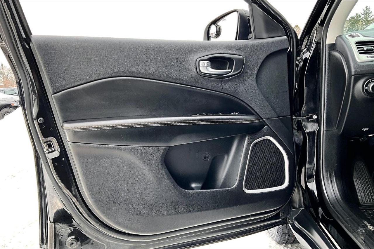 2018 Jeep Compass North | Heated Seats | Remote Start | FWD Photo