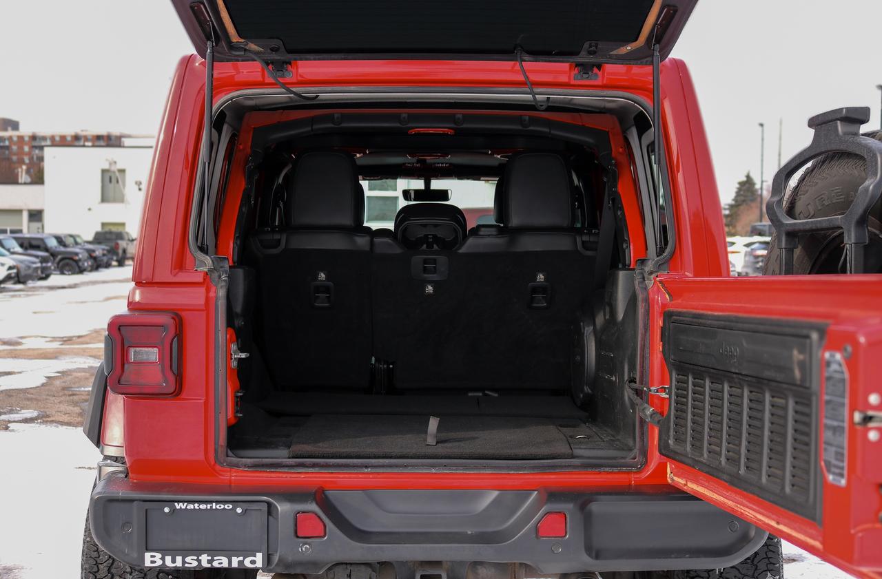 2018 Jeep Wrangler Unlimited Sahara 4x4 | BLUETOOTH | HEATED SEATS | Photo