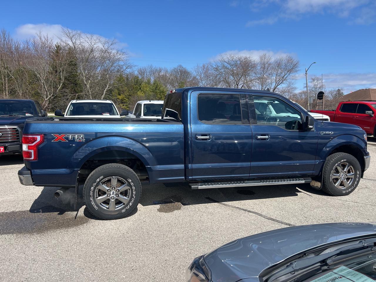 2020 Ford F-150 XLT, 4X4, 5 LITER, CLEAN CARFAX, 5 PASSENGER! Photo