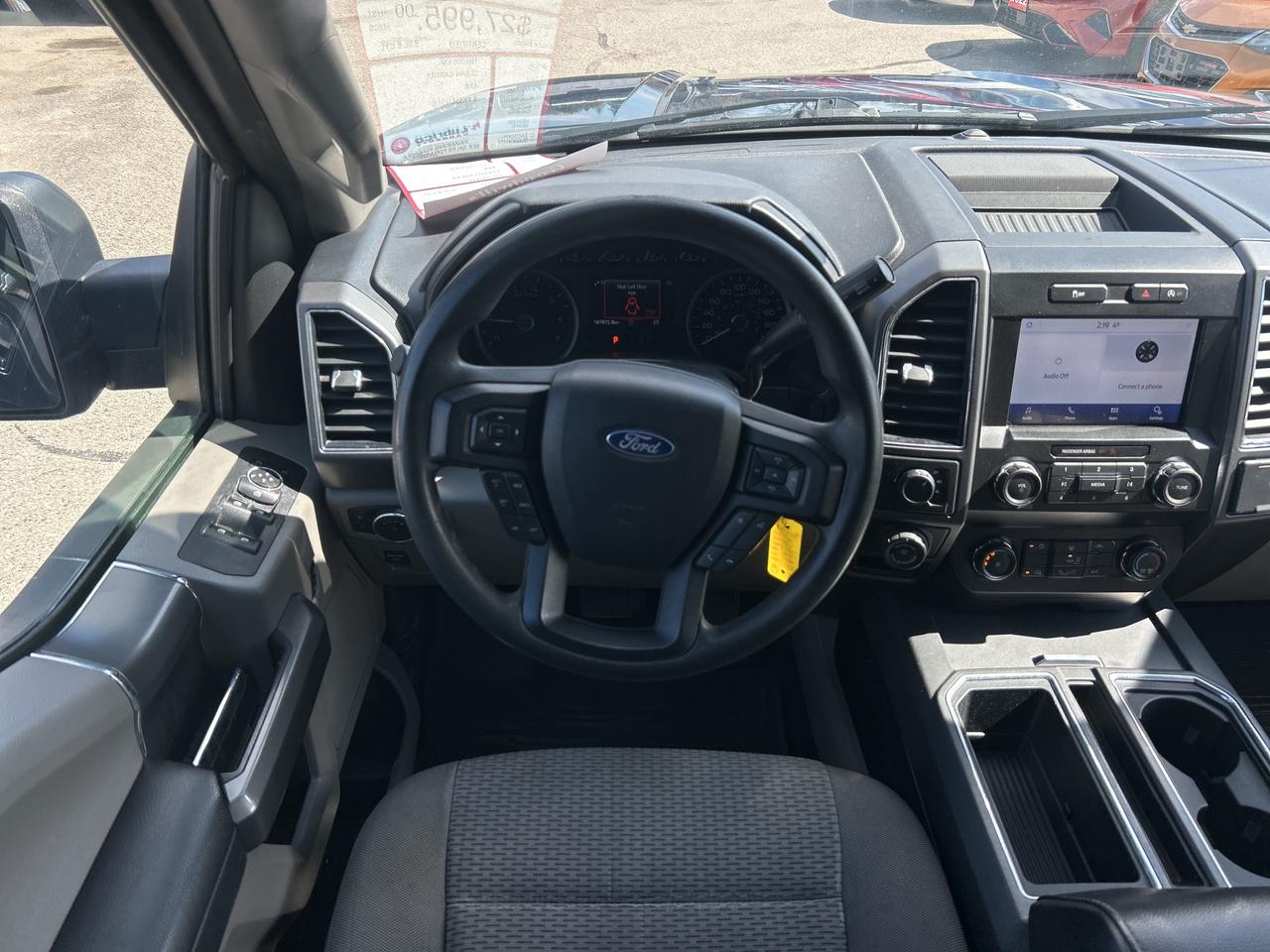 2020 Ford F-150 XLT, 4X4, 5 LITER, CLEAN CARFAX, 5 PASSENGER! Photo