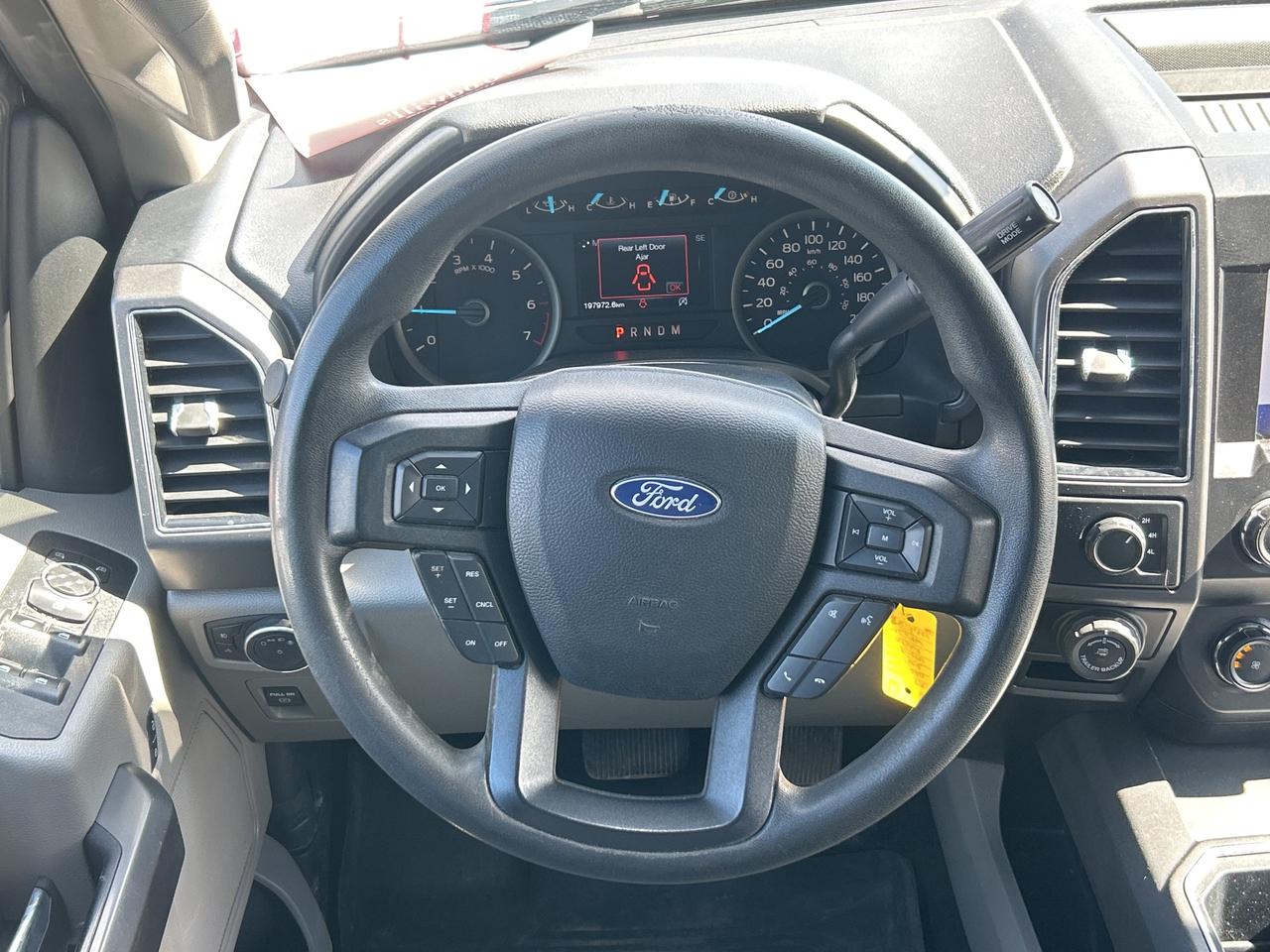 2020 Ford F-150 XLT, 4X4, 5 LITER, CLEAN CARFAX, 5 PASSENGER! Photo