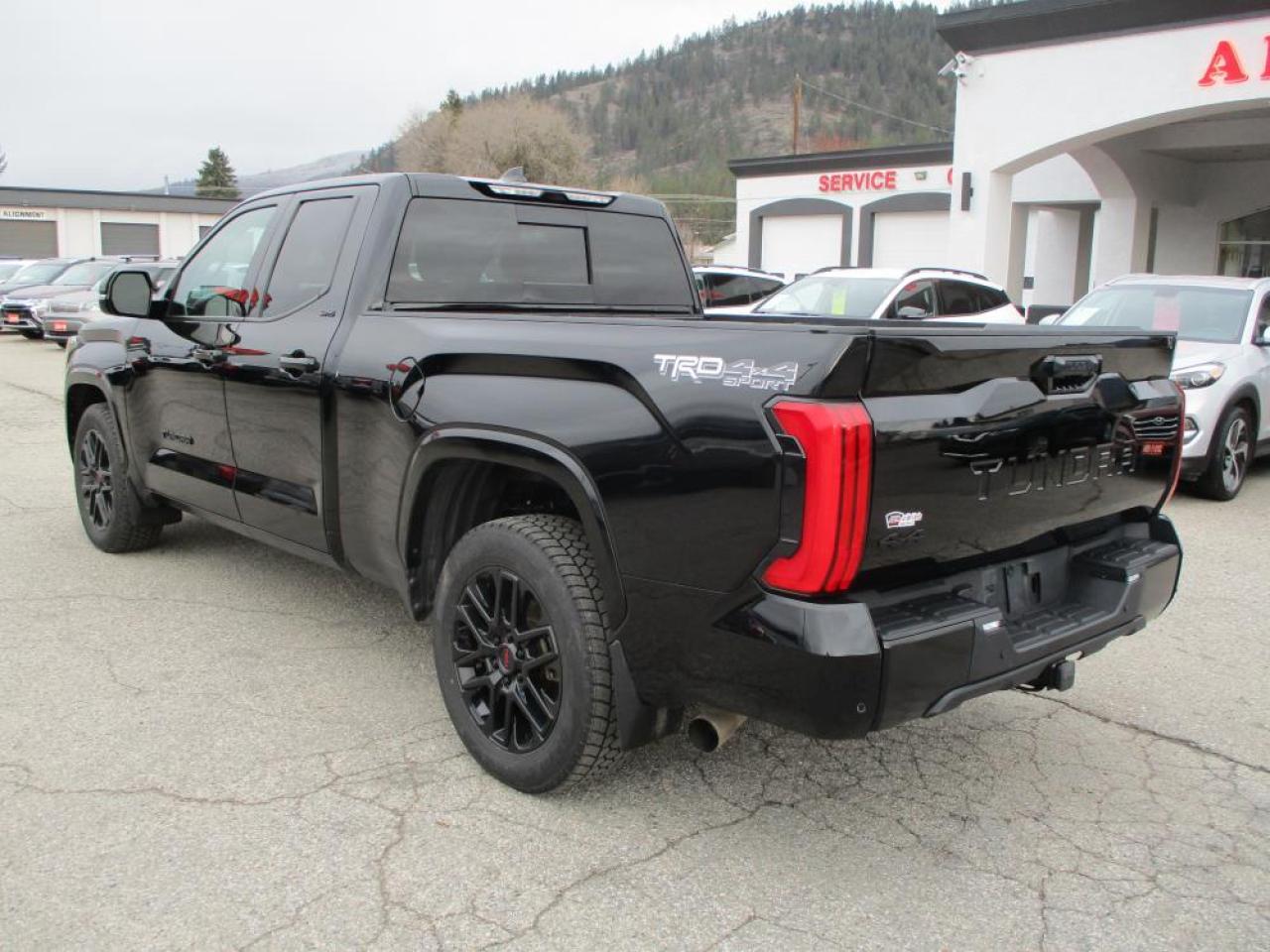 2023 Toyota Tundra SR5 TRD SPORT 4WD - Photo #9