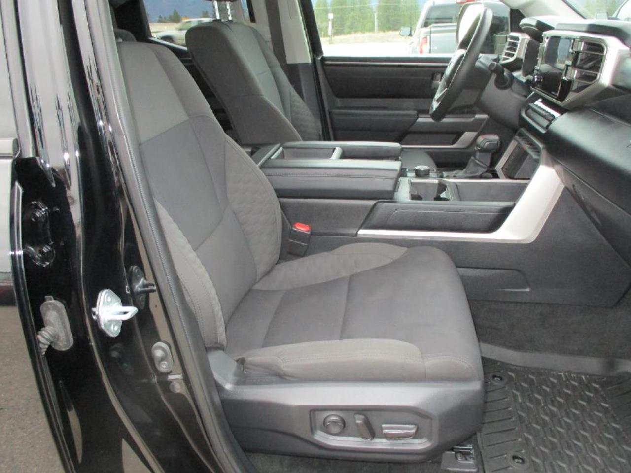 2023 Toyota Tundra SR5 TRD SPORT 4WD - Photo #18