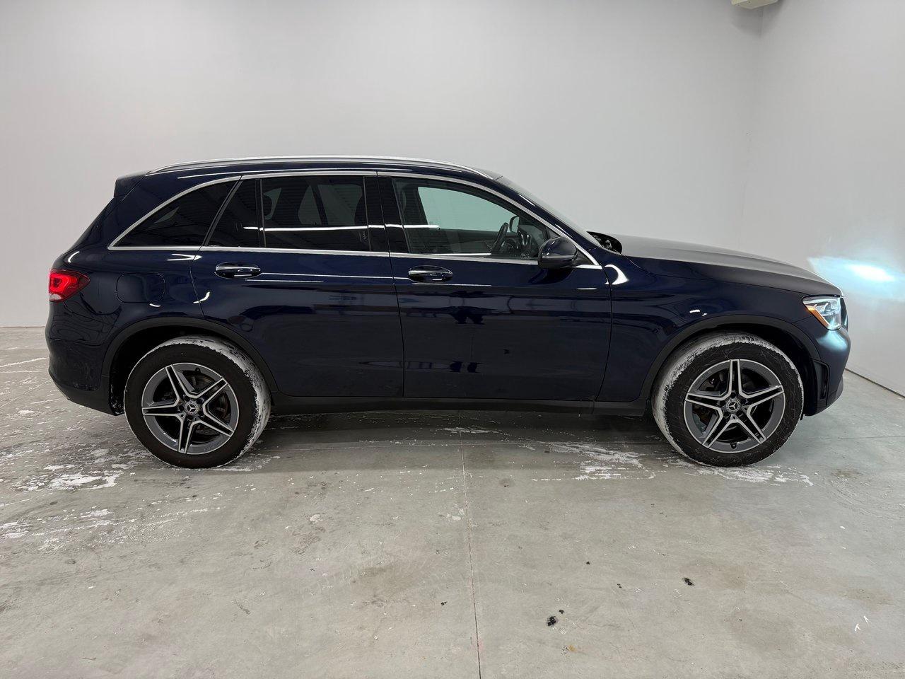 2022 Mercedes-Benz GLC GLC 300 Photo