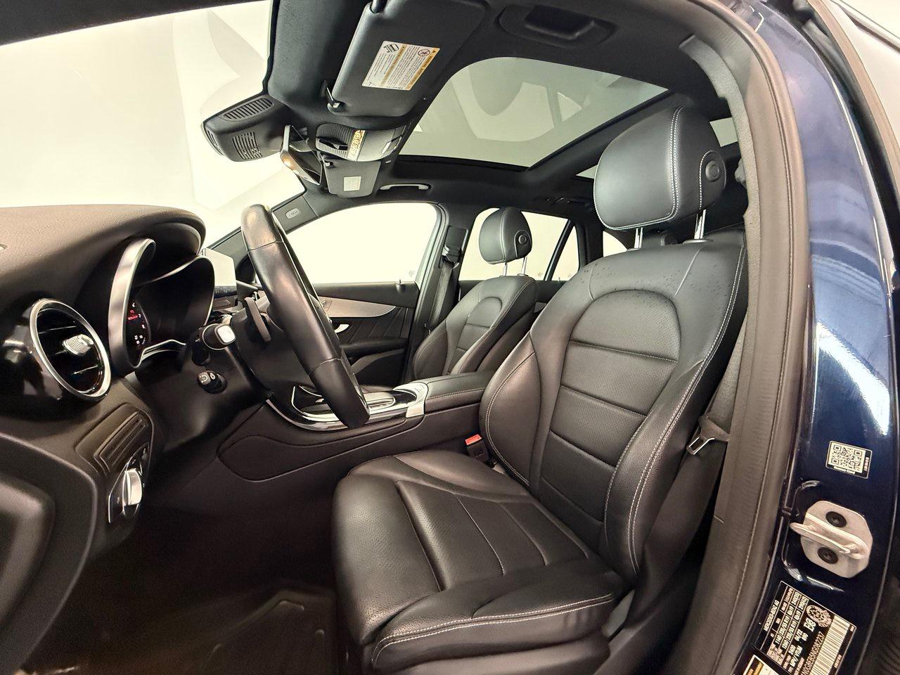 2022 Mercedes-Benz GLC GLC 300 Photo