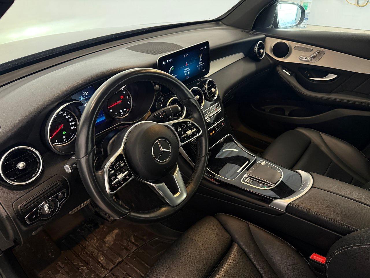 2022 Mercedes-Benz GLC GLC 300 Photo