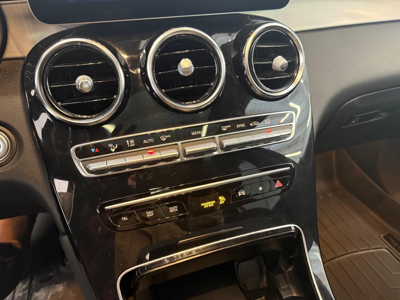 2022 Mercedes-Benz GLC GLC 300 Photo