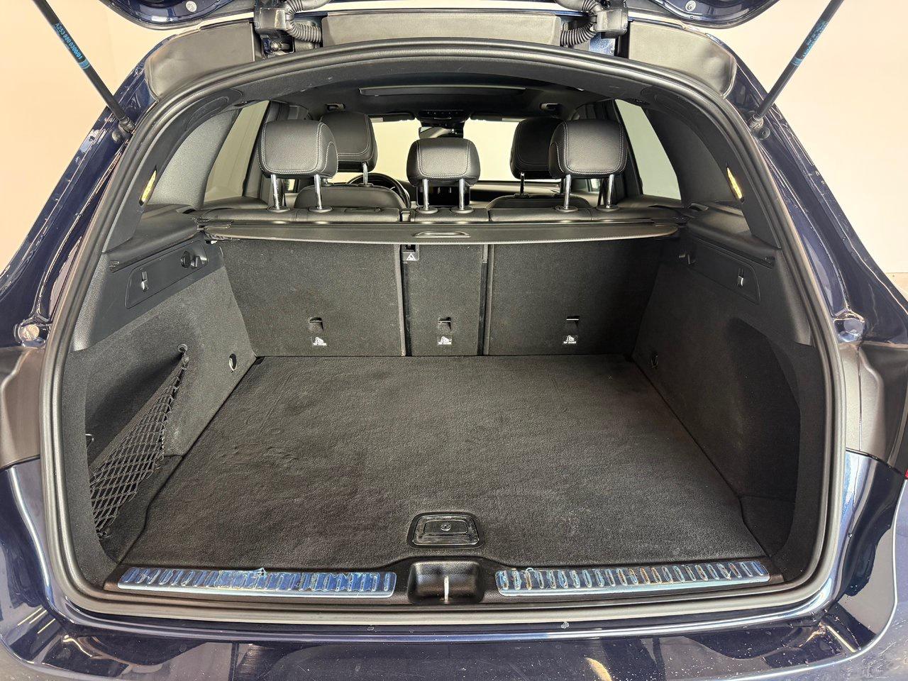 2022 Mercedes-Benz GLC GLC 300 Photo