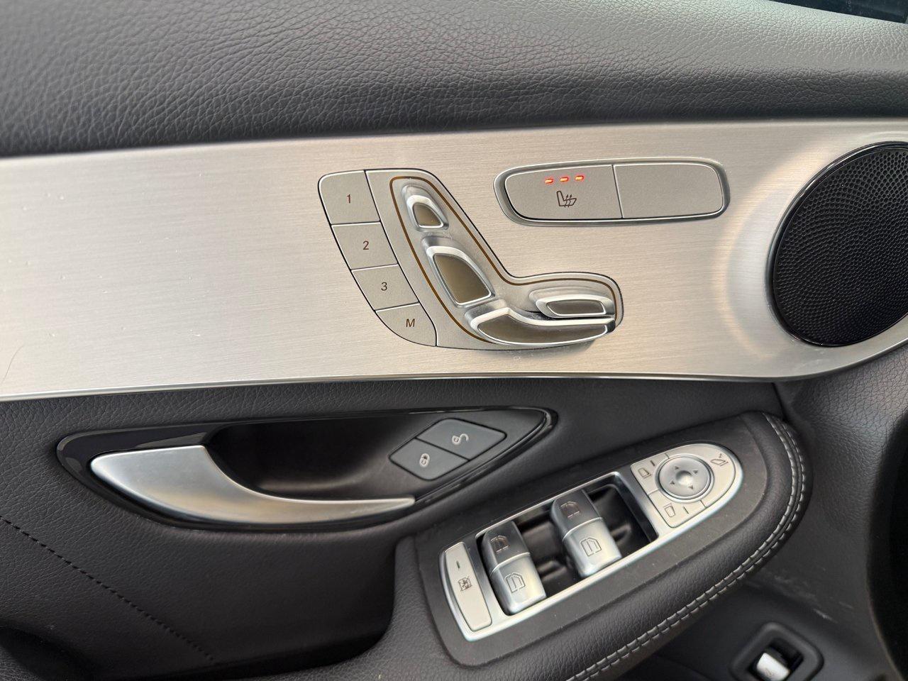 2022 Mercedes-Benz GLC GLC 300 Photo