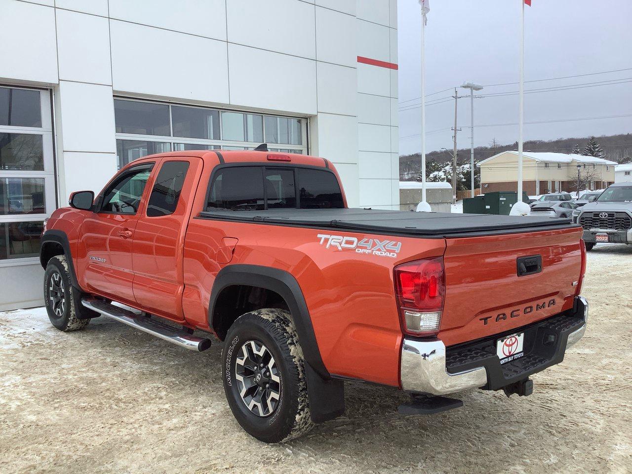 2017 Toyota Tacoma OFFROAD Photo