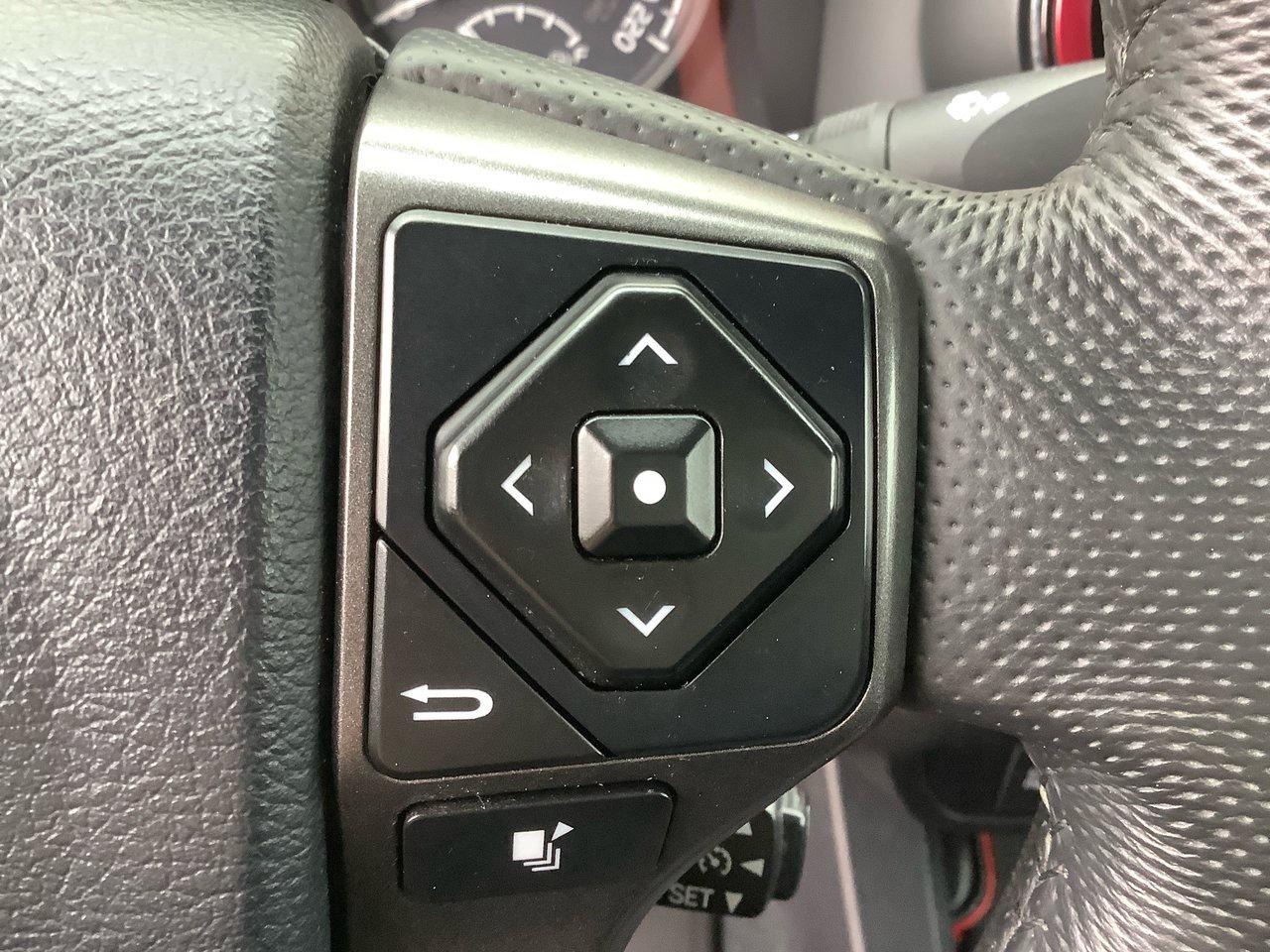 2017 Toyota Tacoma OFFROAD Photo