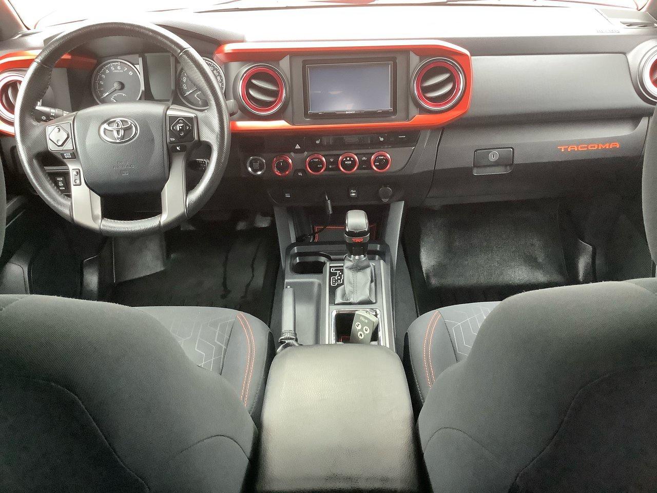 2017 Toyota Tacoma OFFROAD Photo