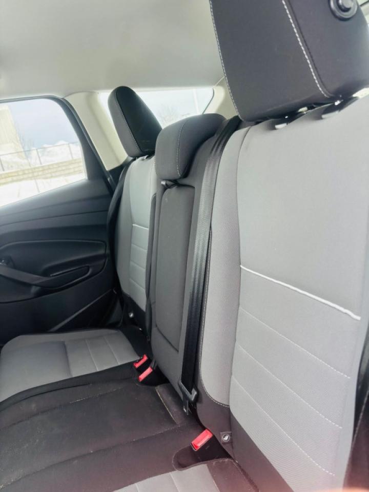 2014 Ford Escape SE 4dr Front-wheel Drive Automatic Photo