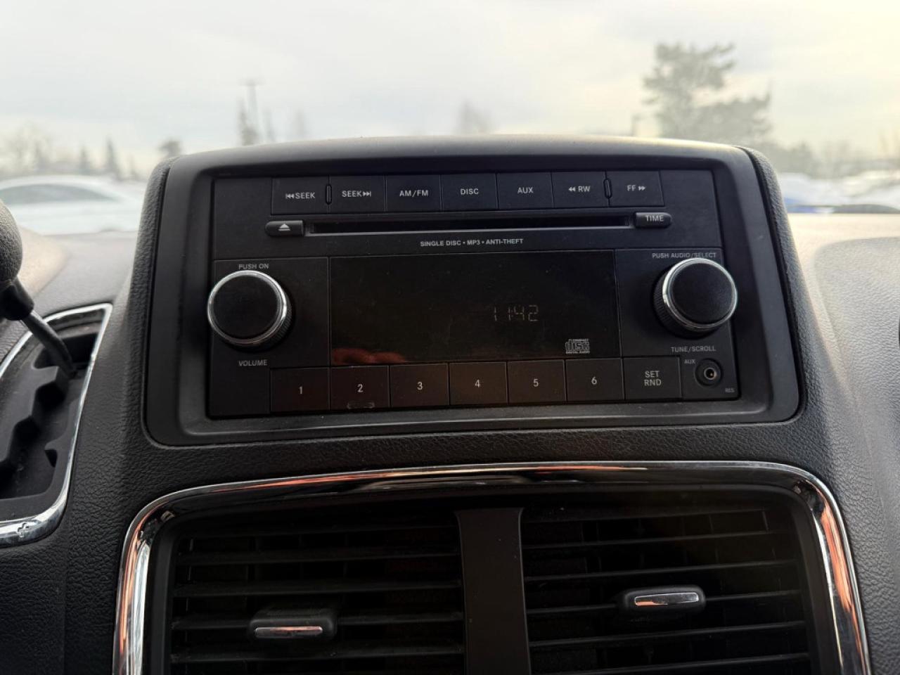 2014 Dodge Grand Caravan SXT Front-wheel Drive Passenger Van Automatic Photo