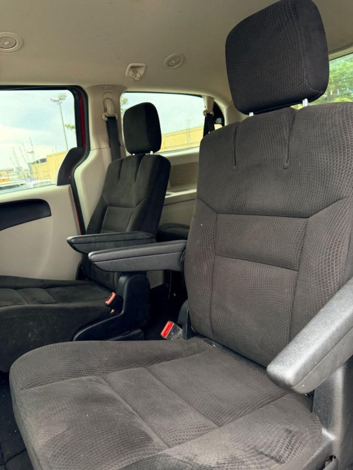 2014 Dodge Grand Caravan SXT Front-wheel Drive Passenger Van Automatic Photo