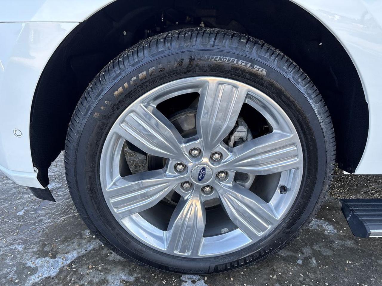 2024 Ford Expedition Platinum Max Photo2