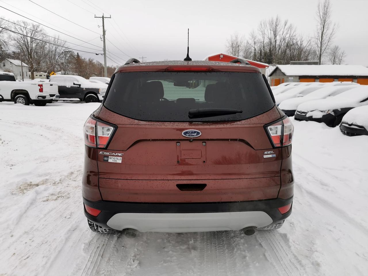 2018 Ford Escape SEL 4WD Photo3