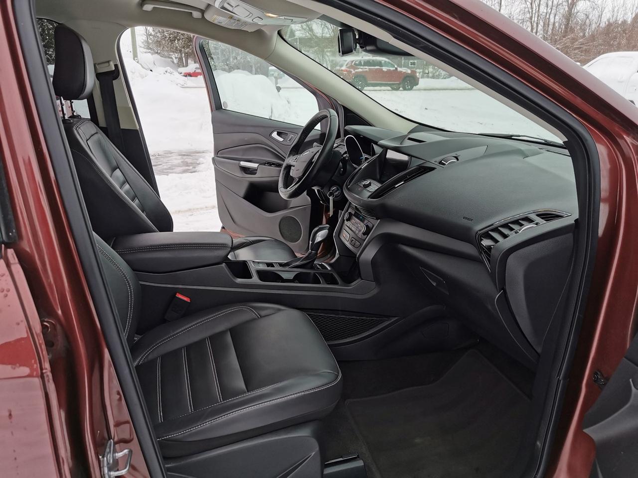 2018 Ford Escape SEL 4WD Photo