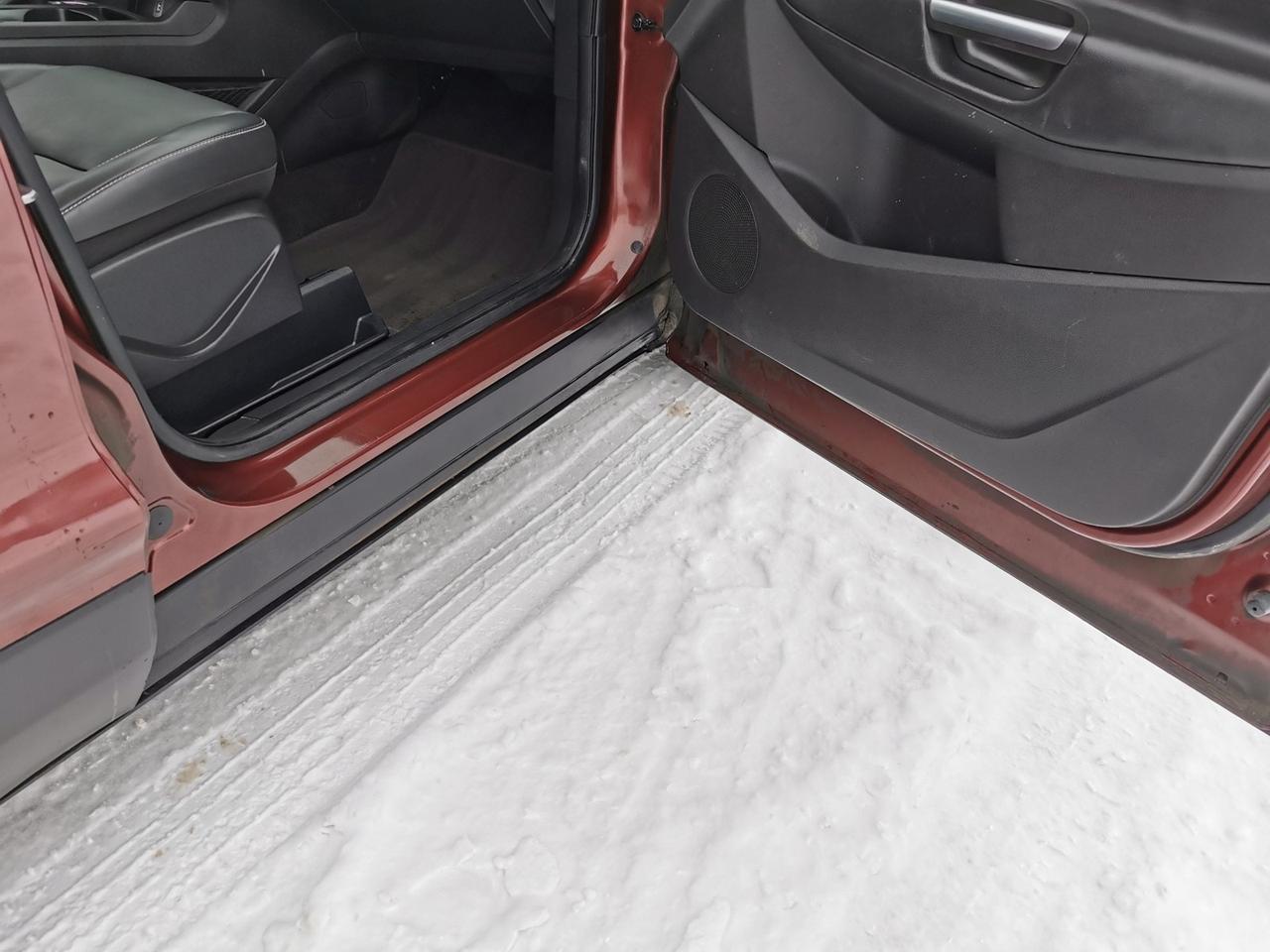 2018 Ford Escape SEL 4WD Photo