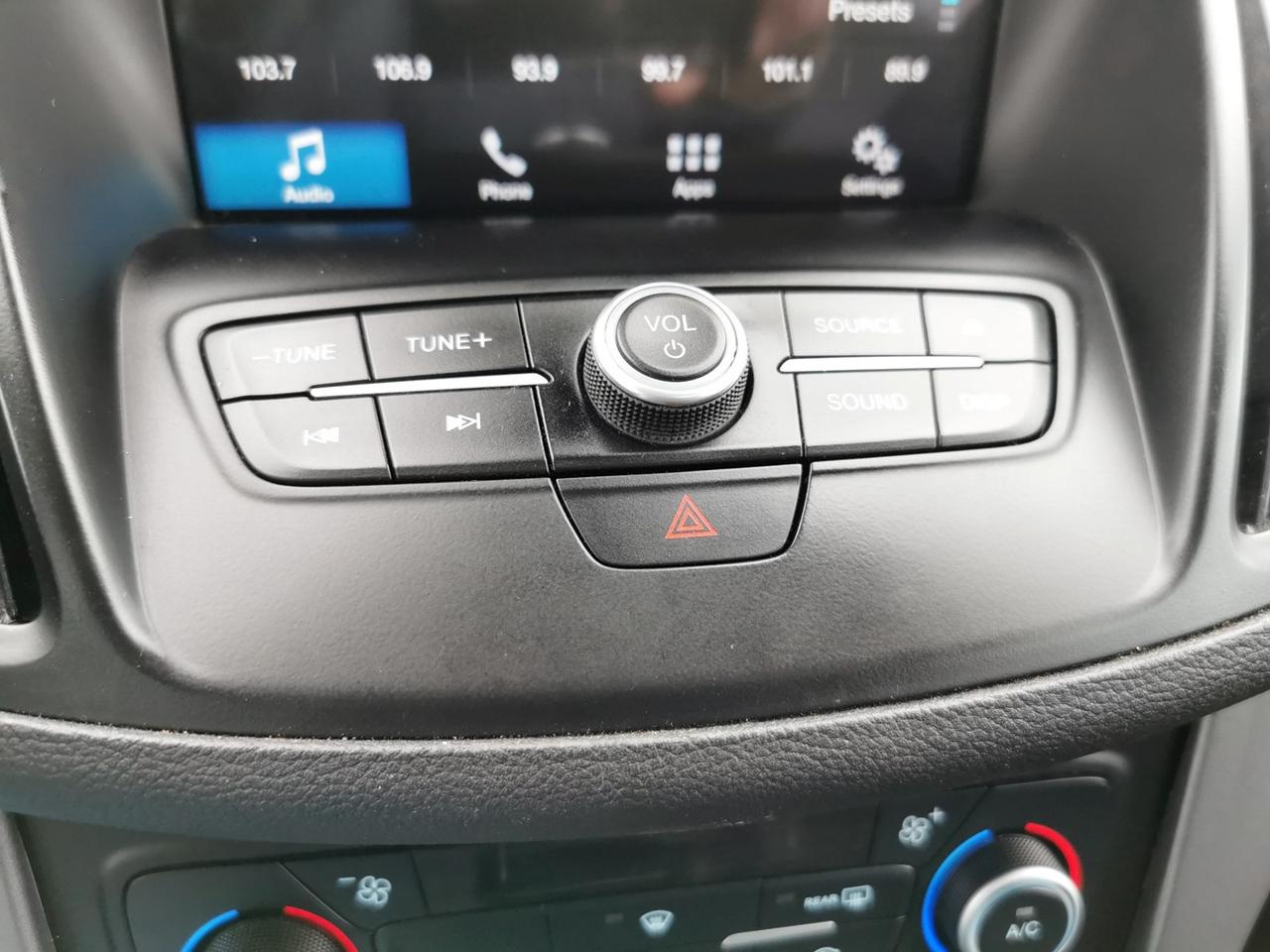 2018 Ford Escape SEL 4WD Photo