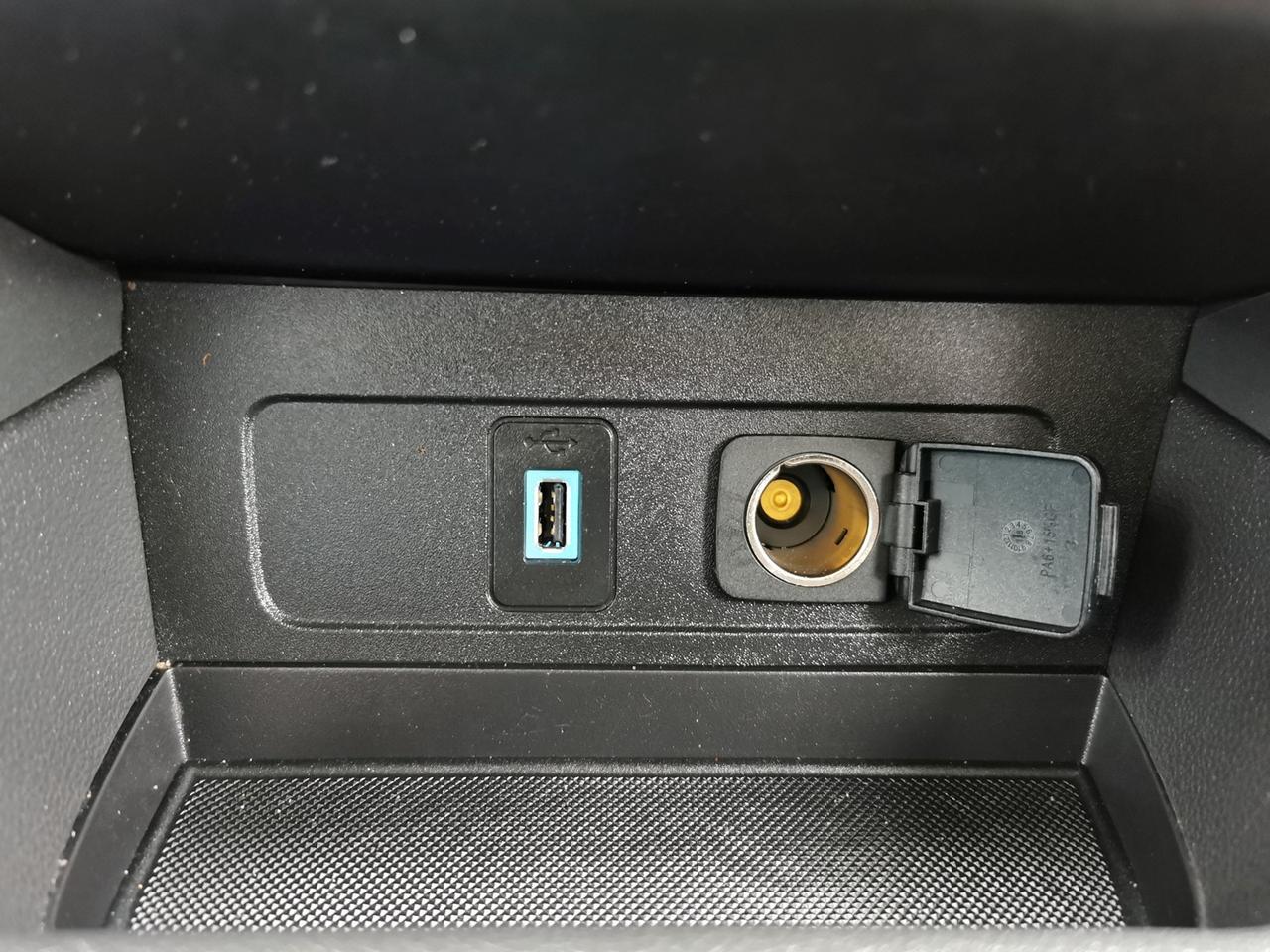 2018 Ford Escape SEL 4WD Photo