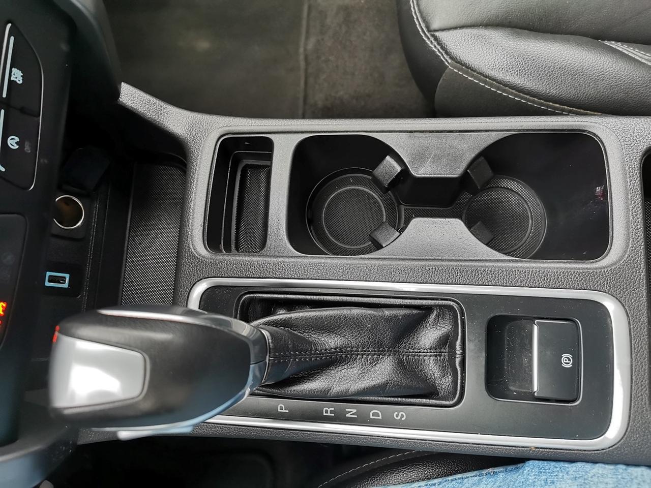 2018 Ford Escape SEL 4WD Photo