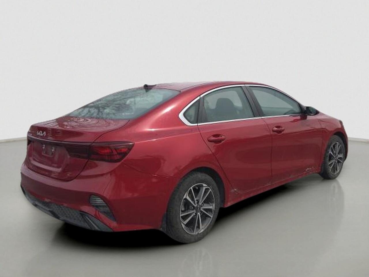 2022 Kia Forte Sedan EX IVT Photo