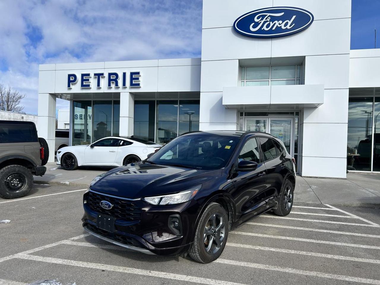 2023 Ford Escape ST-Line Select Photo0