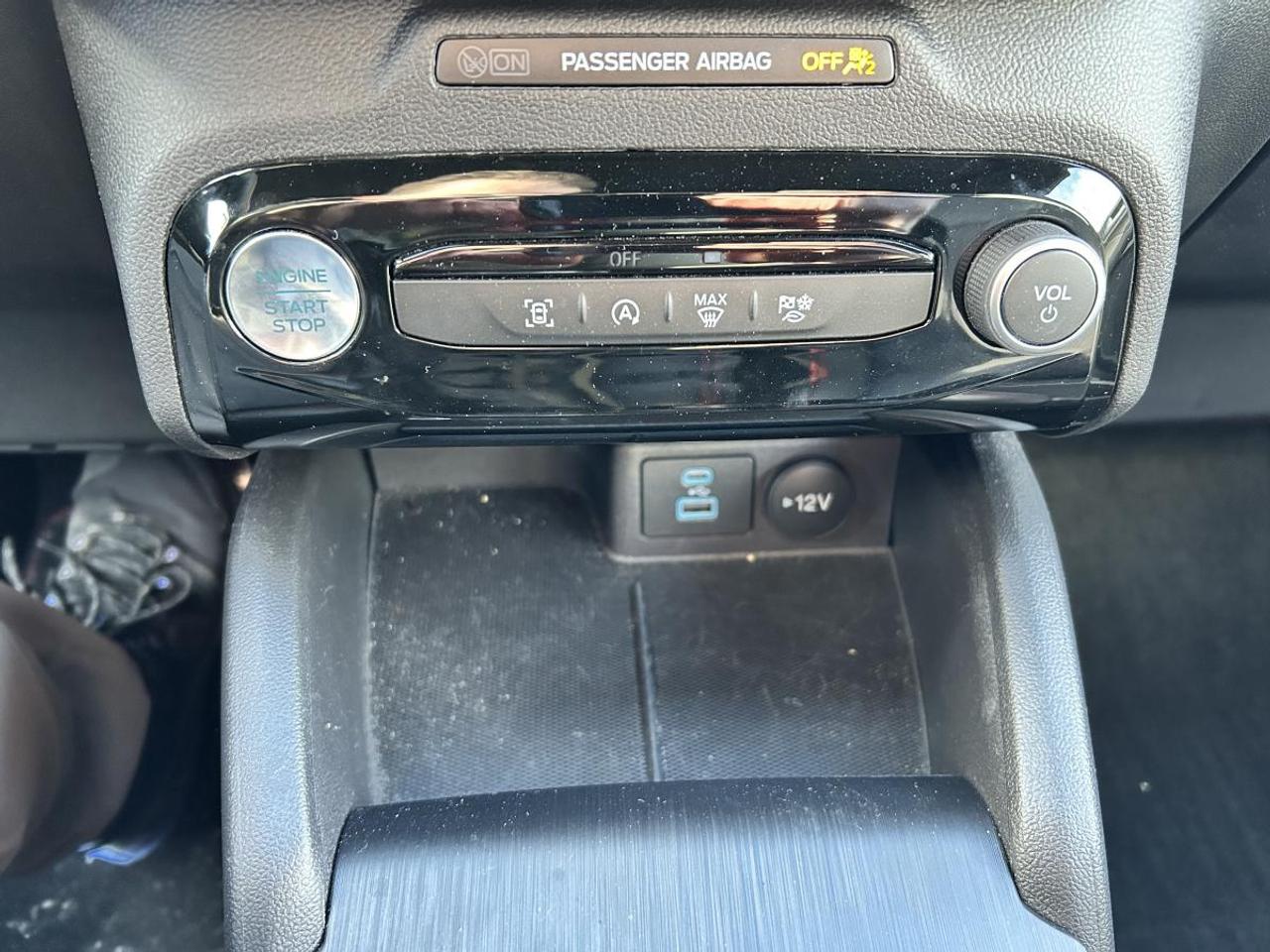 2023 Ford Escape ST-Line Select Photo