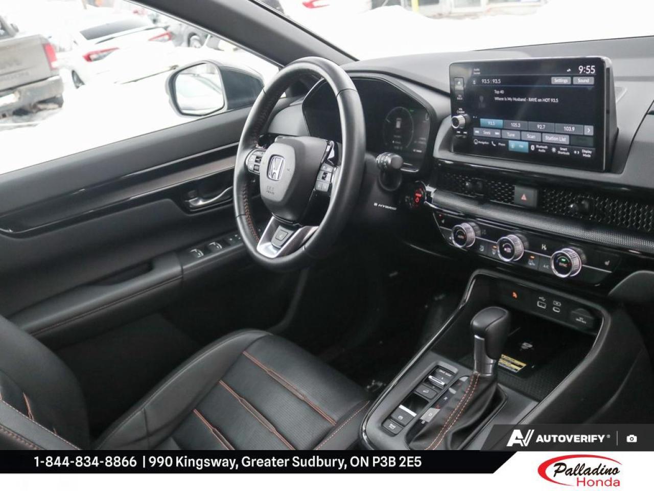 2023 Honda CR-V Hybrid Touring Photo