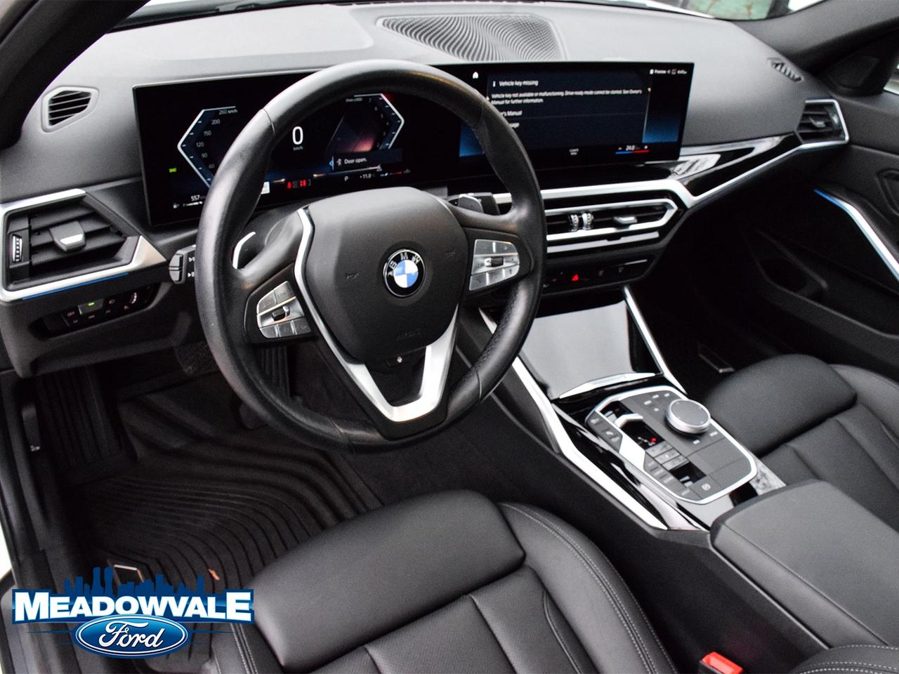 2023 BMW 3 Series 330i Photo