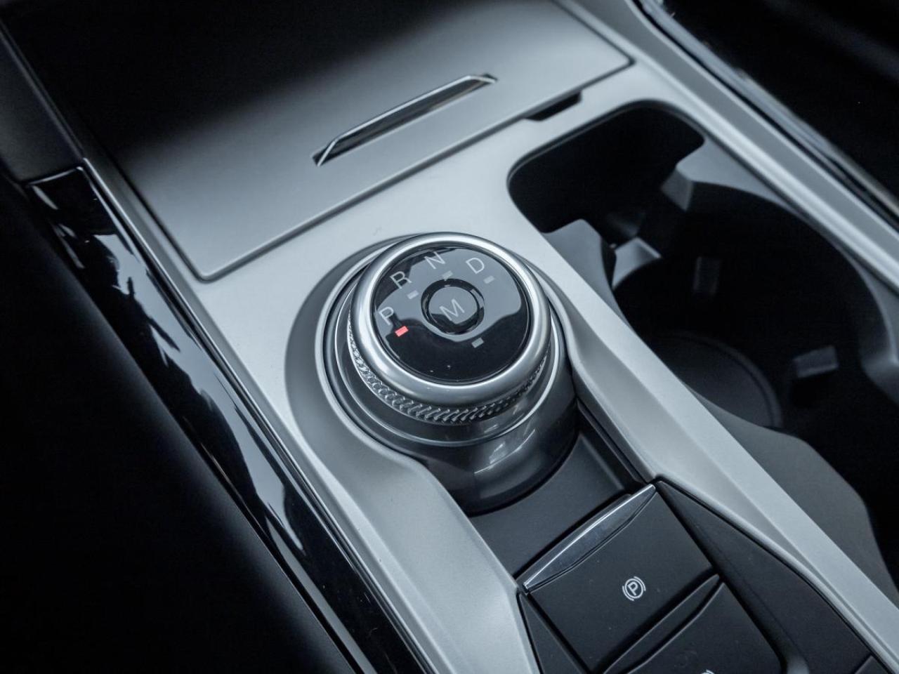 2022 Ford Explorer SPORT Photo