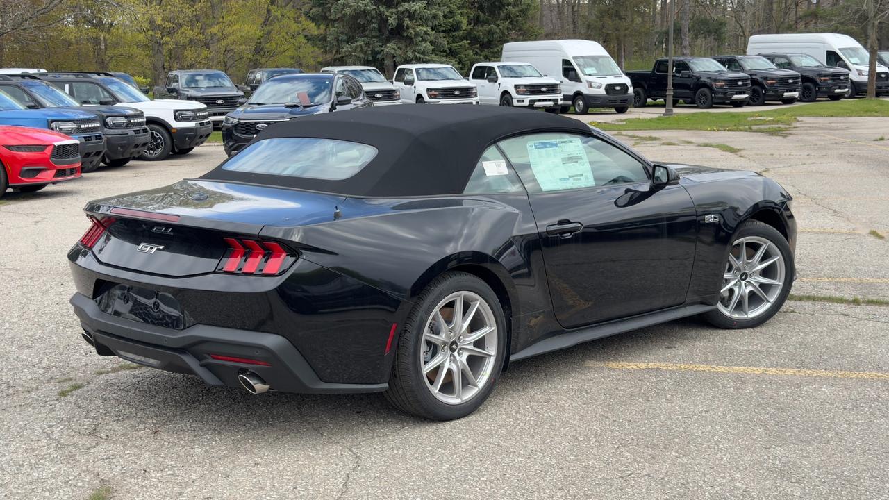 2026 Ford Mustang GT Premium Convertible Photo