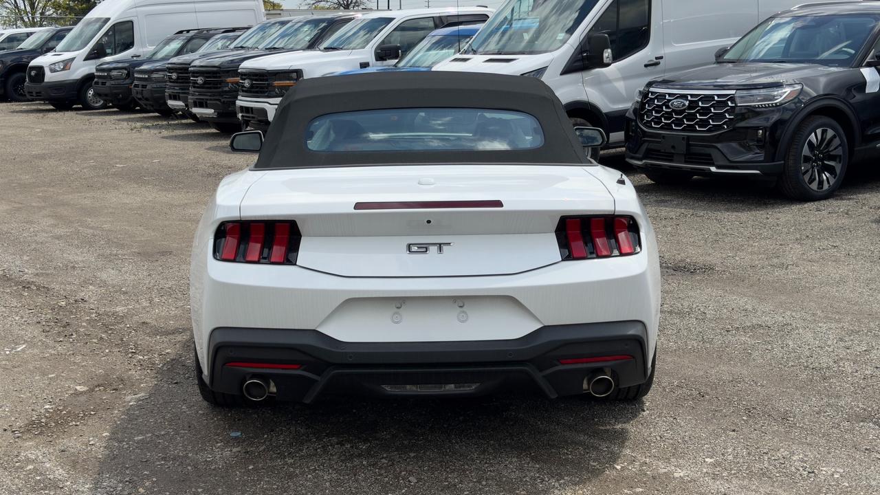 2026 Ford Mustang GT Premium Convertible Photo