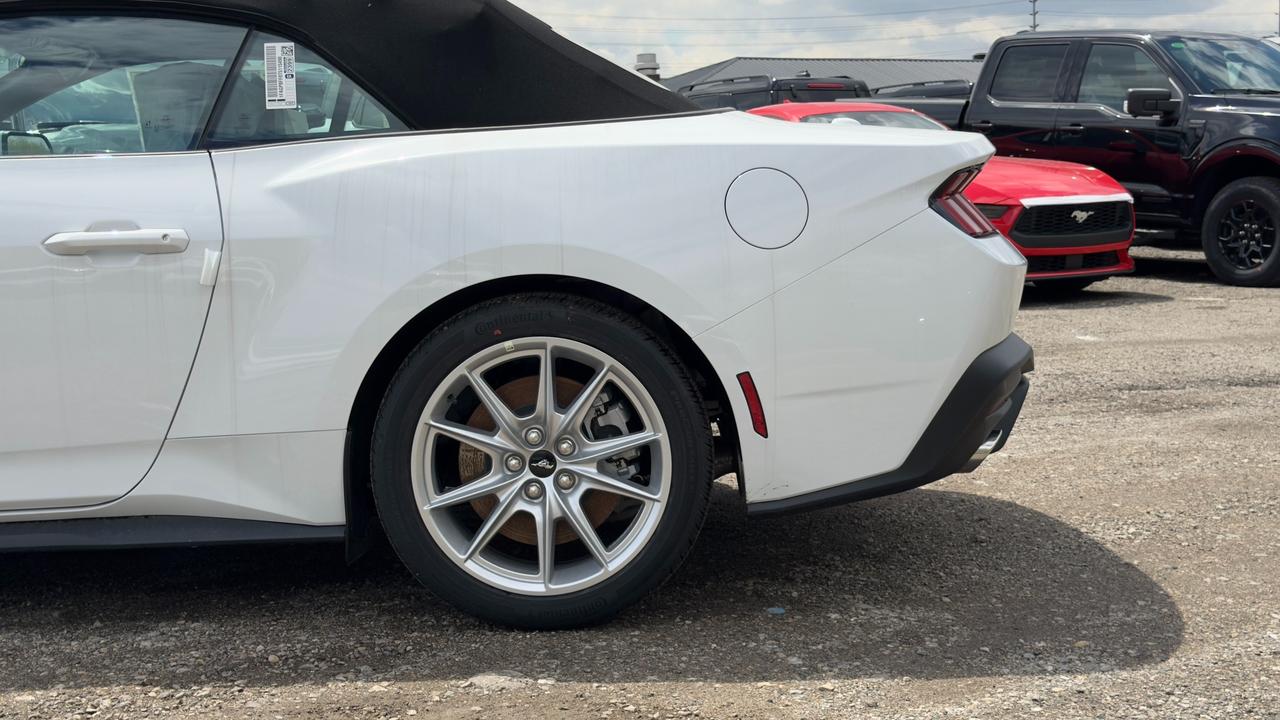 2026 Ford Mustang GT Premium Convertible Photo