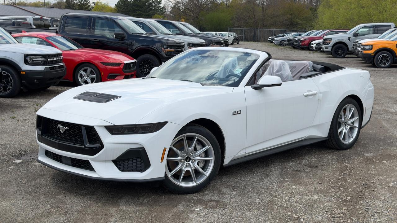 2026 Ford Mustang GT Premium Convertible Photo