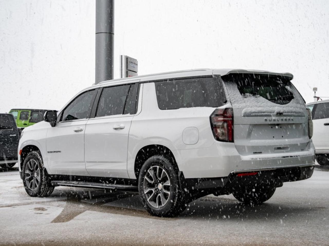 2024 Chevrolet Suburban LT Photo