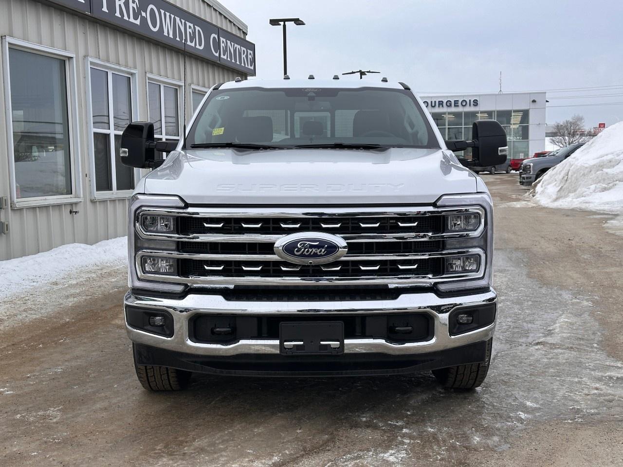 2026 Ford F-350 Super Duty SRW LARIAT 2WD Crew Cab 6.75' Box Photo2