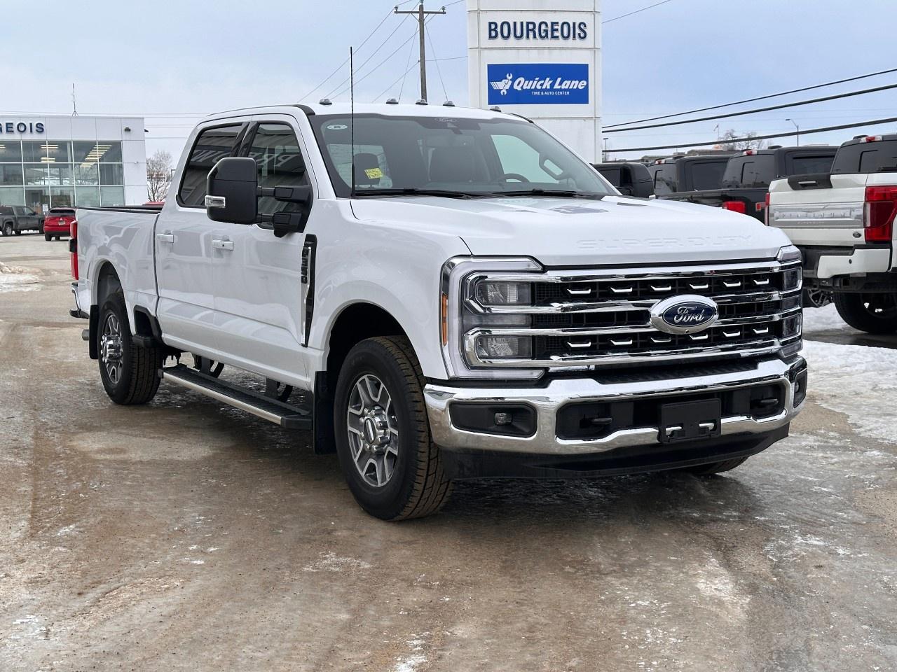 2026 Ford F-350 Super Duty SRW LARIAT 2WD Crew Cab 6.75' Box Photo3