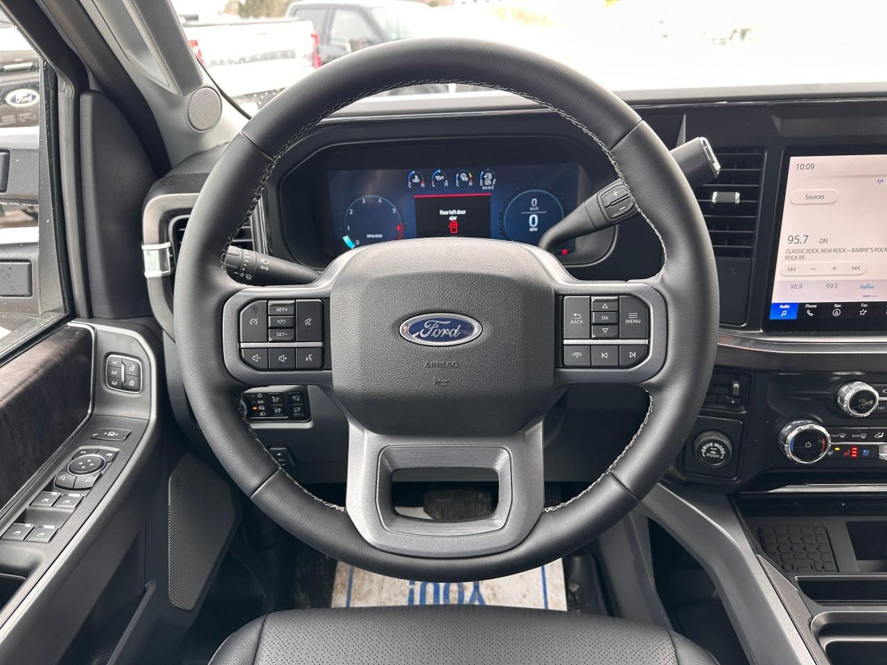 2026 Ford F-350 Super Duty SRW LARIAT 2WD Crew Cab 6.75' Box Photo