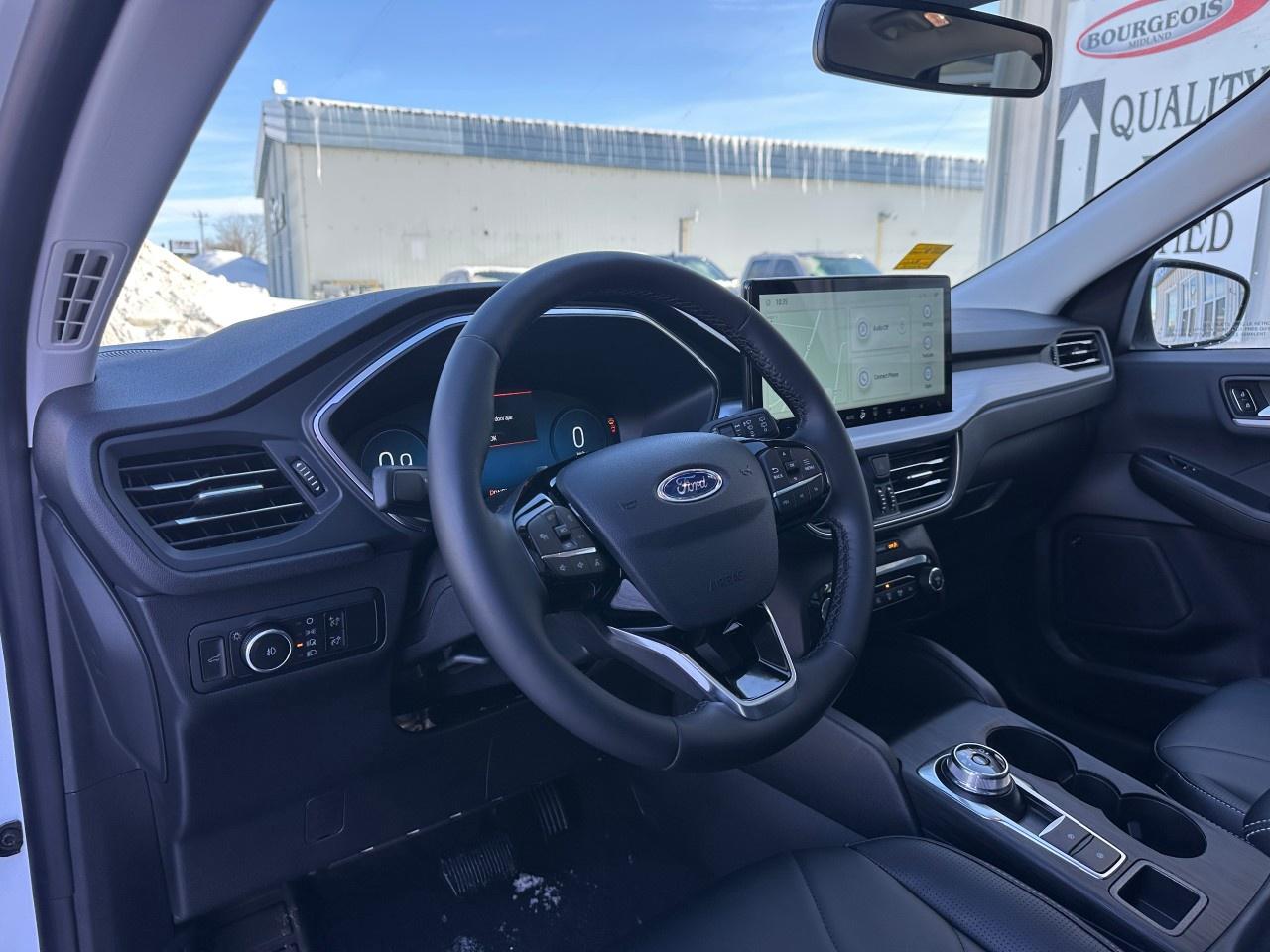 2026 Ford Escape Platinum AWD Photo