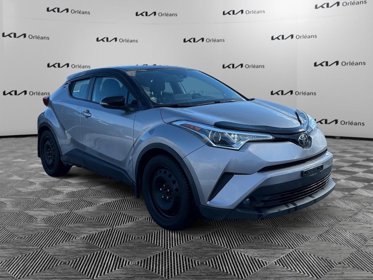 2019 Toyota C-HR LE (2) Photo2