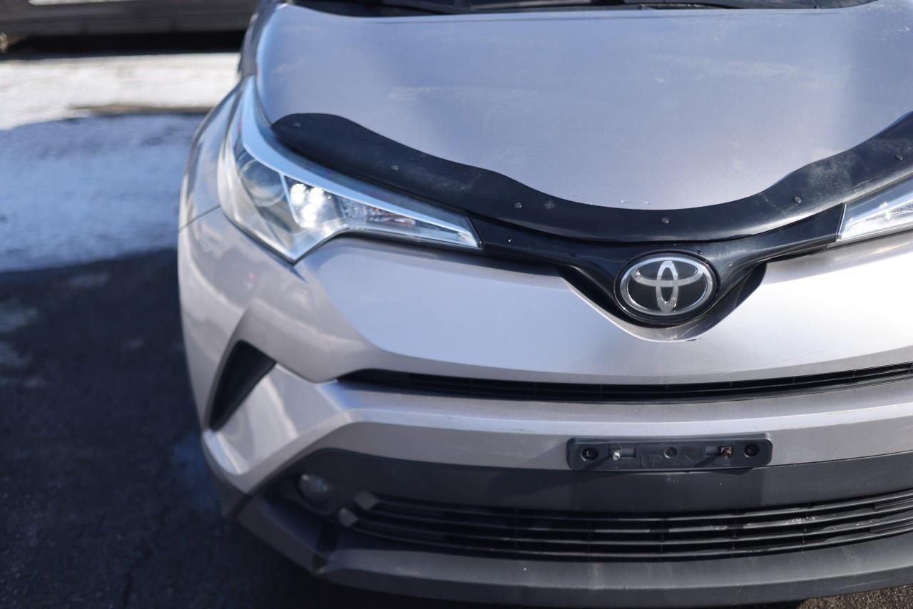 2019 Toyota C-HR LE (2) Photo