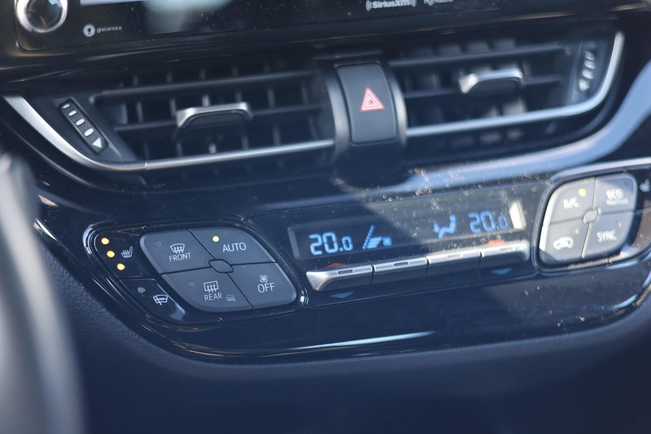 2019 Toyota C-HR LE (2) Photo